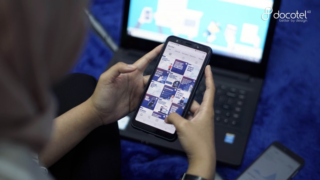 Social Media Officer: Bermain Media Sosial dengan Tidak Main-main - Docotel Official Blog